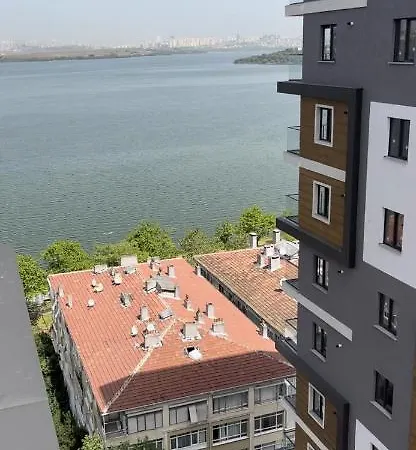 Kuecuekcekmece And View Apartament Stambuł